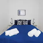 Charming Apartment Near Center
